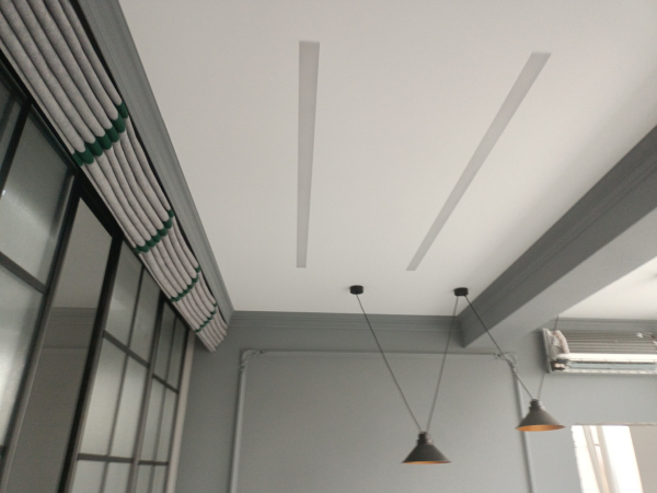 Дизайн натяжного потолка в частный дом